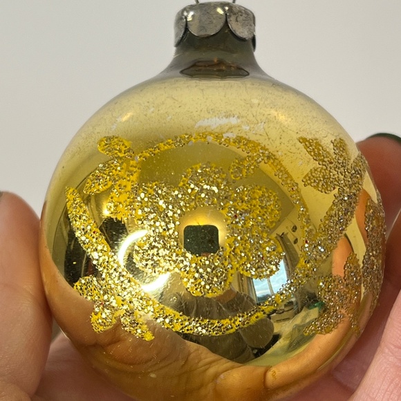 1950’s Gold Mercury Glass Christmas Tree Ornaments Vintage Set of 6 - Picture 8 of 15